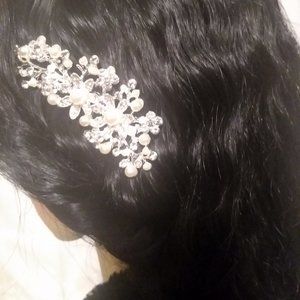 White Crystal And Pearls Bridal Hair Comb-Bridal Crystal Hair Accessory